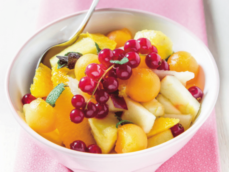 Una deliziosa Insalata di frutta e yogurt